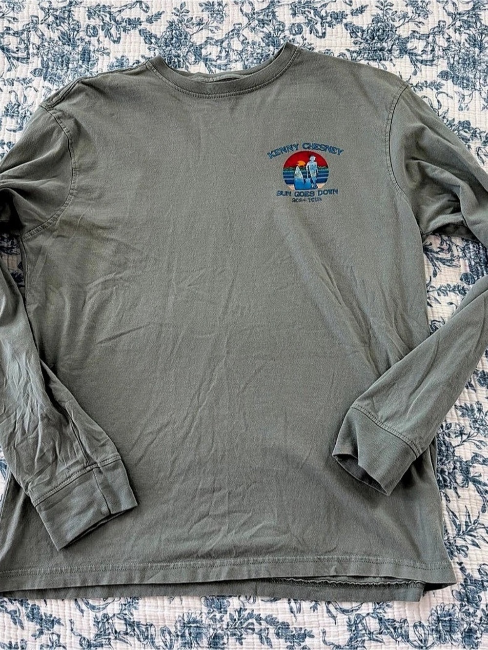 No Shoes Nation Kenny Chesney Sun Goes Down 2024 Tour Long Sleeve Tour Shirt in